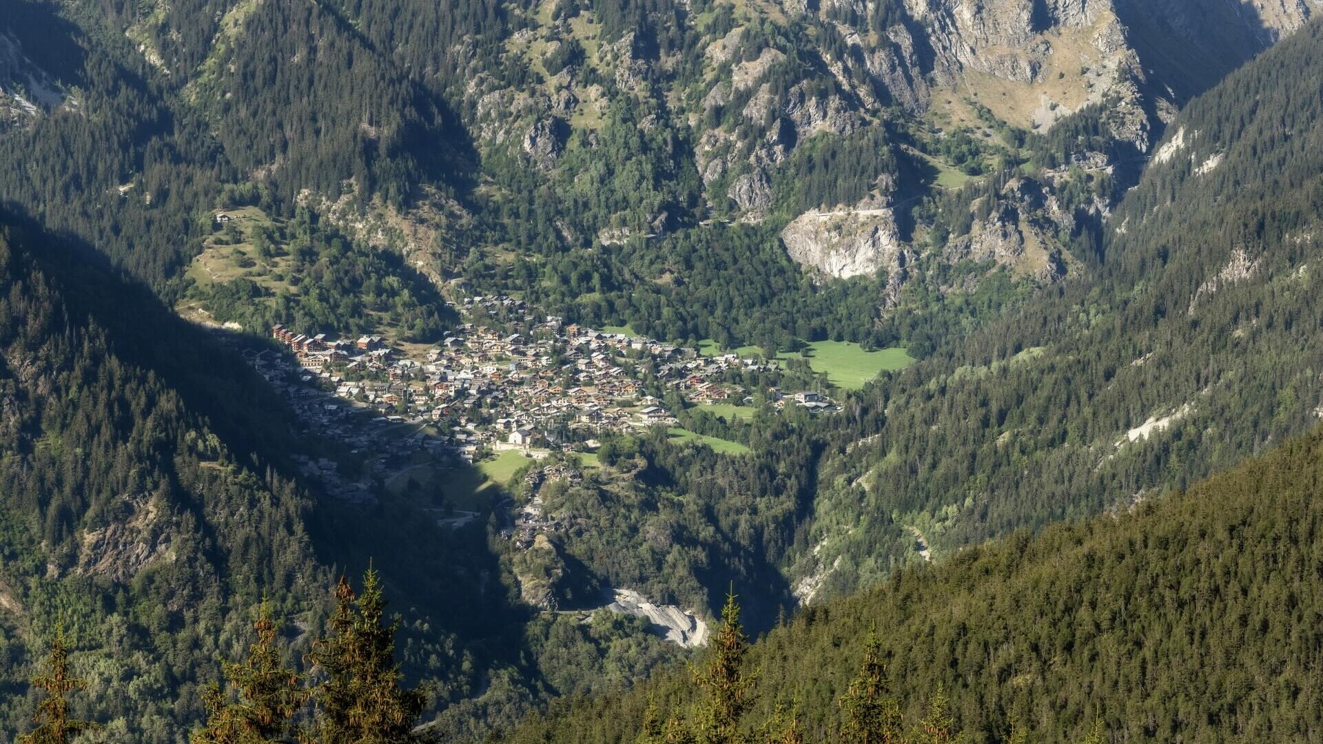 Chalets et Appartements de luxe à Champagny-en-Vanoise | Les Coeurs de Marie